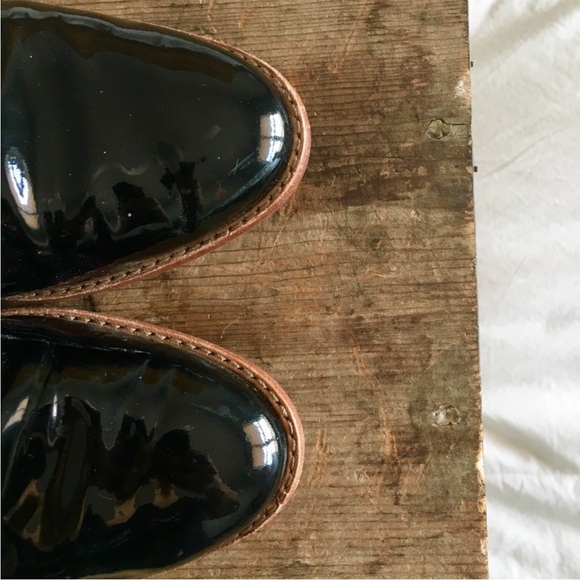 Louise et Cie Patent Leather Heeled Oxfords - Picture 7 of 7